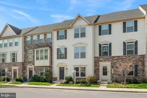Exterior - 6004 Krantz Dr, Frederick, MD 21703 photo 2 of 8