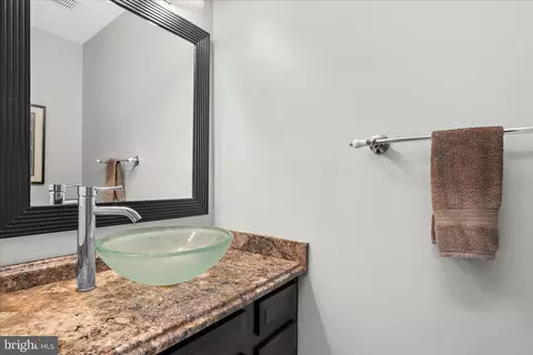Bath - 47 Vienna Ct, Frederick, MD 21702 photo 1 of 3