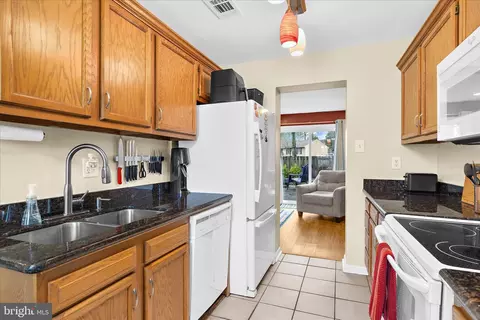 Kitchen - 47 Vienna Ct, Frederick, MD 21702 photo 1 of 4
