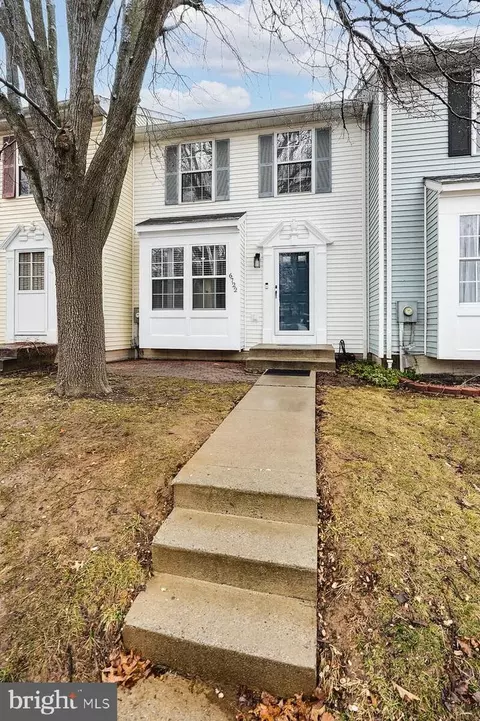 Exterior - 6722 Mallard Ct, Frederick, MD 21703 photo 2 of 4