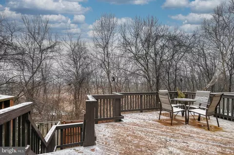 Exterior - 6722 Mallard Ct, Frederick, MD 21703 photo 4 of 4