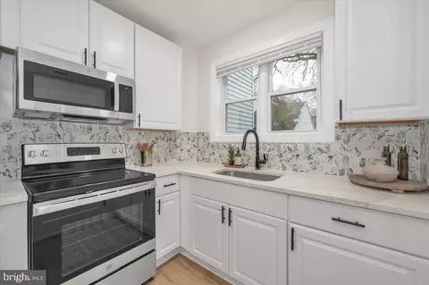 206 Dill Ave, Frederick, MD 21701