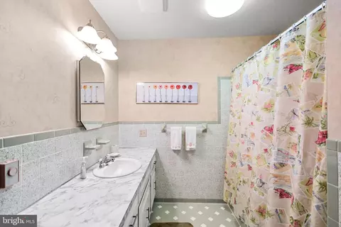 Bath - 8010 Glendale Dr, Frederick, MD 21702 photo 5 of 5