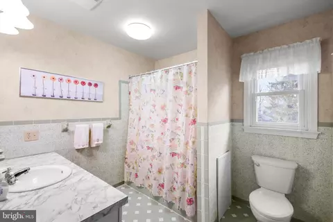 Bath - 8010 Glendale Dr, Frederick, MD 21702 photo 4 of 5