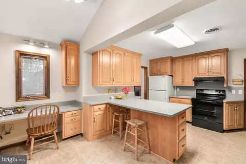 Kitchen - 8010 Glendale Dr, Frederick, MD 21702 photo 5 of 6