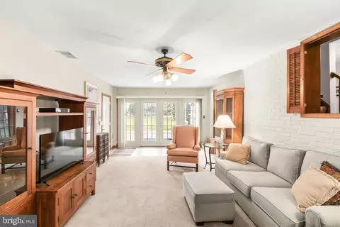 Living - 8010 Glendale Dr, Frederick, MD 21702 photo 5 of 6
