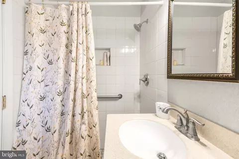 Bath - 8010 Glendale Dr, Frederick, MD 21702 photo 3 of 5