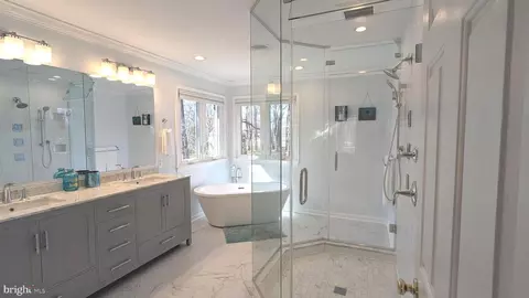 4750 Marianne Dr, Mount Airy, MD 21771