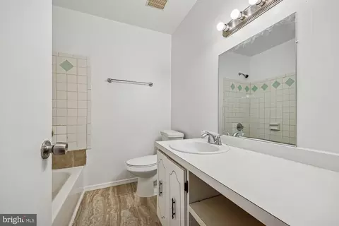 Bath - 58 Apple Way, Frederick, MD 21703 photo 5 of 6