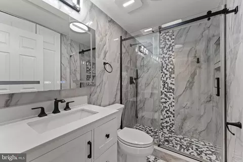 Bath - 1394 Rollinghouse Dr, Frederick, MD 21703 photo 1 of 3