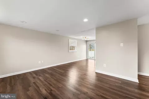 Entry Way - 1394 Rollinghouse Dr, Frederick, MD 21703 photo 2 of 4