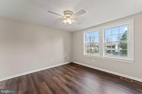 Living - 1394 Rollinghouse Dr, Frederick, MD 21703 photo 5 of 6