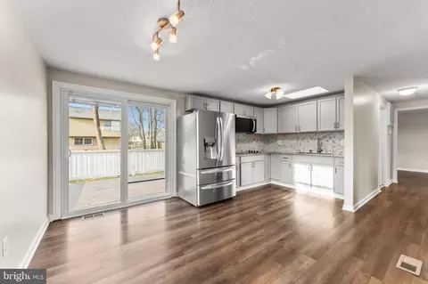Entry Way - 1394 Rollinghouse Dr, Frederick, MD 21703 photo 1 of 4
