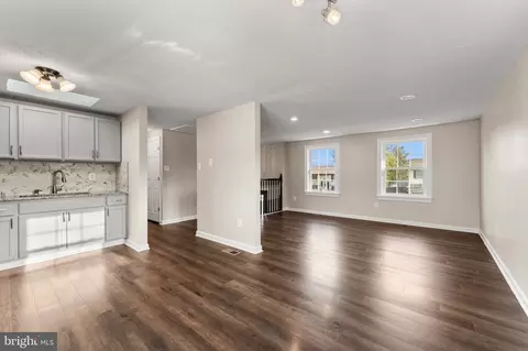 Living - 1394 Rollinghouse Dr, Frederick, MD 21703 photo 4 of 6