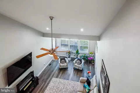 Entry Way - 6126 Dock St, Frederick, MD 21703 photo 4 of 12