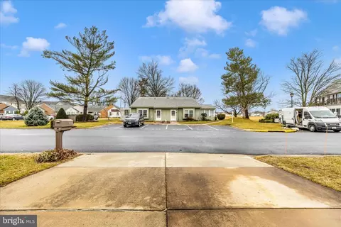 Exterior - 5798 Box Elder Ct, Frederick, MD 21703 photo 3 of 11
