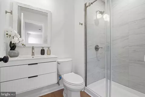Bath - 311 Cheyenne Dr, Frederick, MD 21701 photo 1 of 2