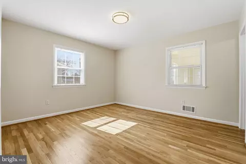Bedroom - 1307 Taney Ave, Frederick, MD 21702 photo 6 of 10