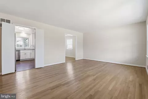 Living - 1307 Taney Ave, Frederick, MD 21702 photo 4 of 5
