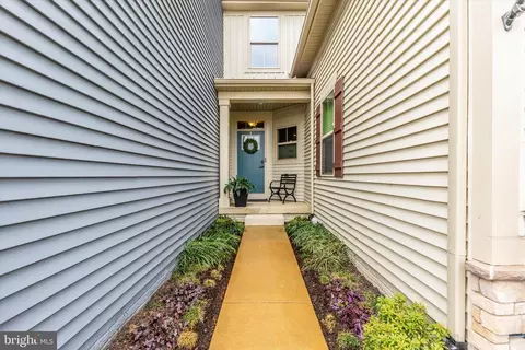 Entry Way - 6028 Calla Pl, Frederick, MD 21703 photo 1 of 15
