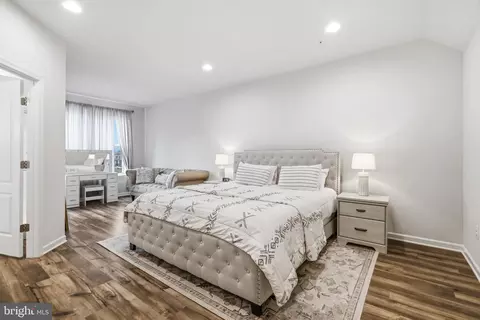 Bedroom - 1320 Ricketts Rd, Frederick, MD 21702 photo 2 of 9