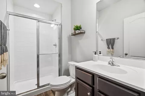 Entry Way - 1320 Ricketts Rd, Frederick, MD 21702 photo 5 of 17