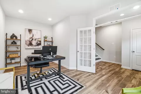Entry Way - 1320 Ricketts Rd, Frederick, MD 21702 photo 3 of 17