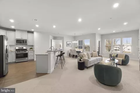 3520 Starlight St #302, Frederick, MD 21704