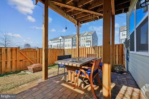 Exterior - 6501 Britannic Pl, Frederick, MD 21703 photo 9 of 16