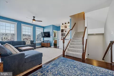 Entry Way - 6501 Britannic Pl, Frederick, MD 21703 photo 6 of 8