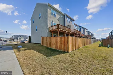 Exterior - 6501 Britannic Pl, Frederick, MD 21703 photo 14 of 16