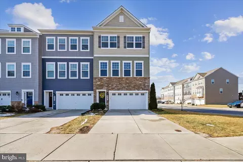 Exterior - 6501 Britannic Pl, Frederick, MD 21703 photo 2 of 16