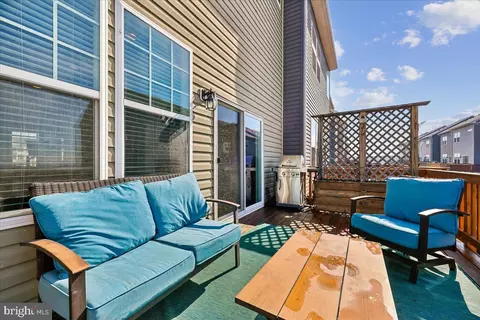 Exterior - 6501 Britannic Pl, Frederick, MD 21703 photo 7 of 16
