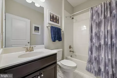 Bath - 6501 Britannic Pl, Frederick, MD 21703 photo 3 of 4