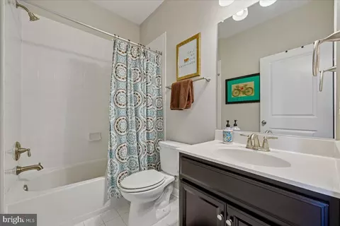 Bath - 6501 Britannic Pl, Frederick, MD 21703 photo 4 of 4