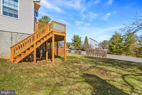 Exterior - 6414 View Point Ct, Frederick, MD 21703 photo 5 of 8