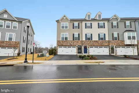 1716 Atlas Dr, Frederick, MD 21702