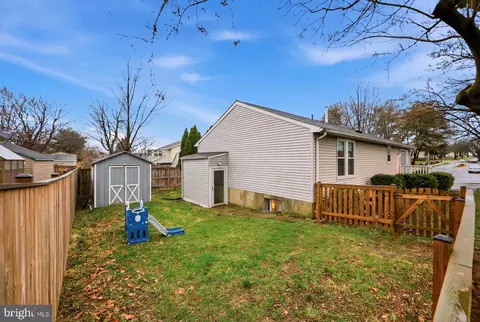 Exterior - 447 Center St, Frederick, MD 21701 photo 2 of 3