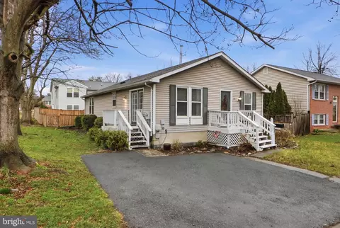 447 Center St, Frederick, MD 21701