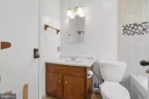 Bath - 9304 Liberty Ct, Frederick, MD 21701 photo 1 of 3