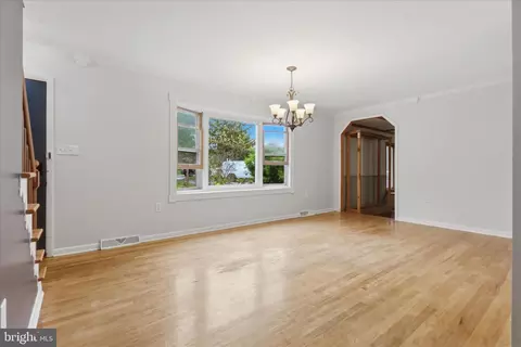 Living - 9304 Liberty Ct, Frederick, MD 21701 photo 1 of 7