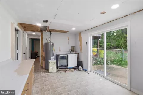 Entry Way - 9304 Liberty Ct, Frederick, MD 21701 photo 2 of 2