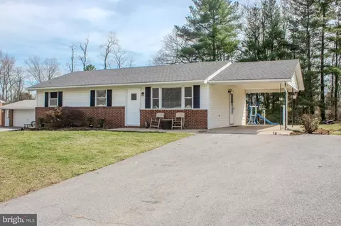 10637 Powell Rd, Thurmont, MD 21788