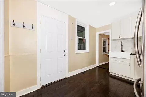 Entry Way - 467 W South St, Frederick, MD 21701 photo 9 of 11
