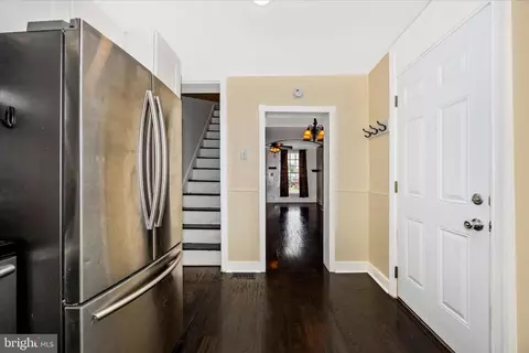 Entry Way - 467 W South St, Frederick, MD 21701 photo 8 of 11