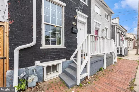 Exterior - 467 W South St, Frederick, MD 21701 photo 2 of 4