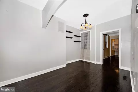 Entry Way - 467 W South St, Frederick, MD 21701 photo 4 of 11