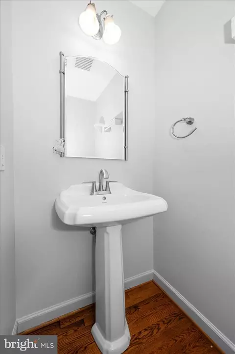 Bath - 4211 Springview, Jefferson, MD 21755 photo 1 of 3