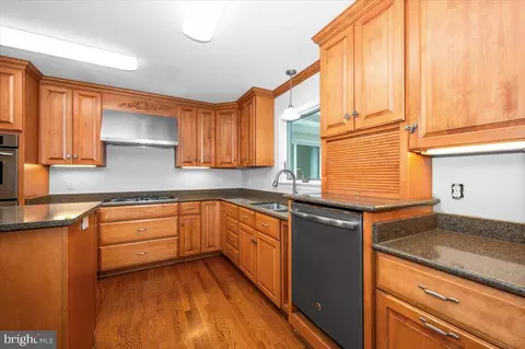 Kitchen - 4211 Springview, Jefferson, MD 21755 photo 3 of 5