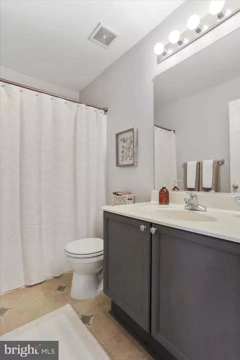 Bath - 2544 Emerson Dr, Frederick, MD 21702 photo 4 of 5